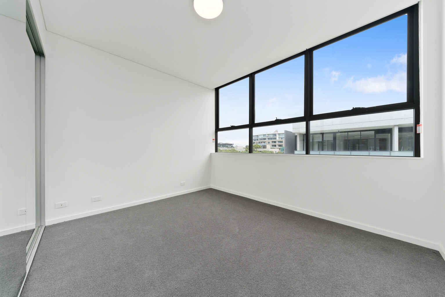 221/10-20 McEvoy Street Waterloo