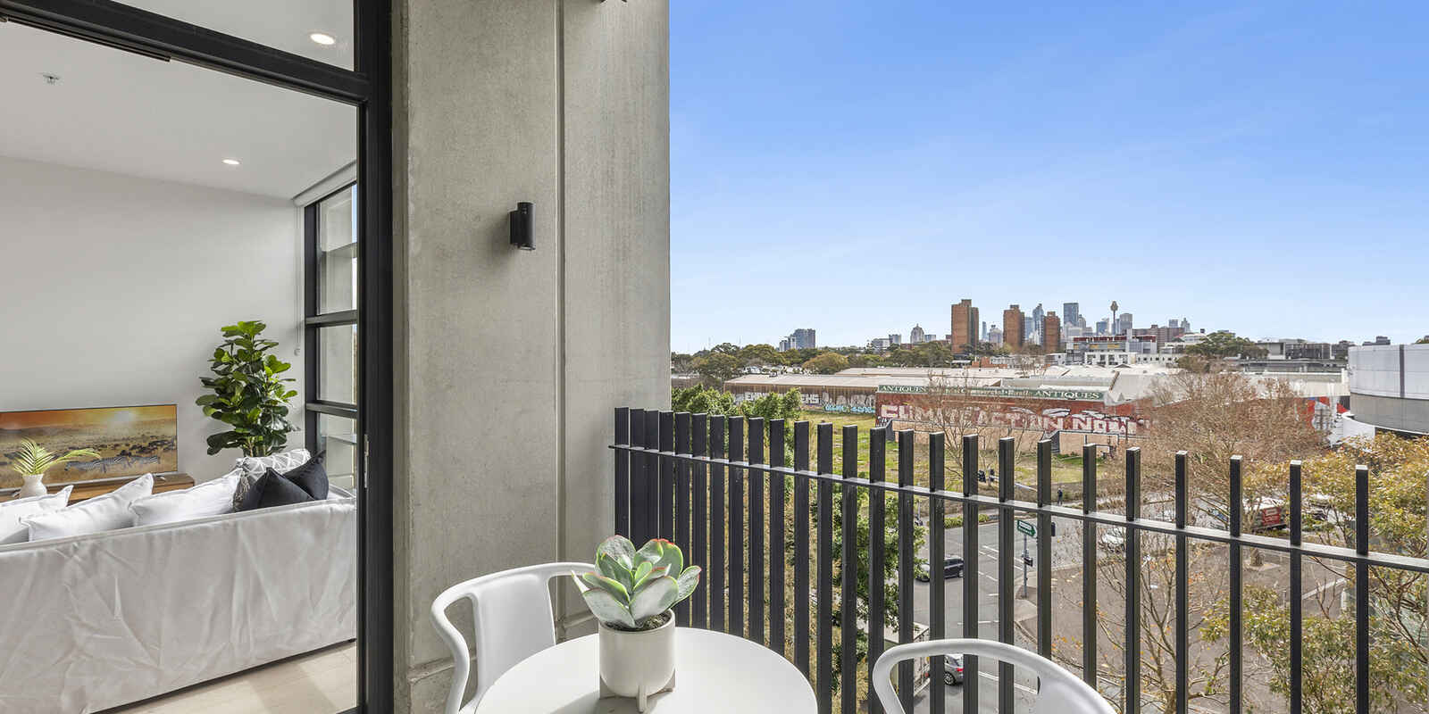 A601/2 Thread Lane Waterloo