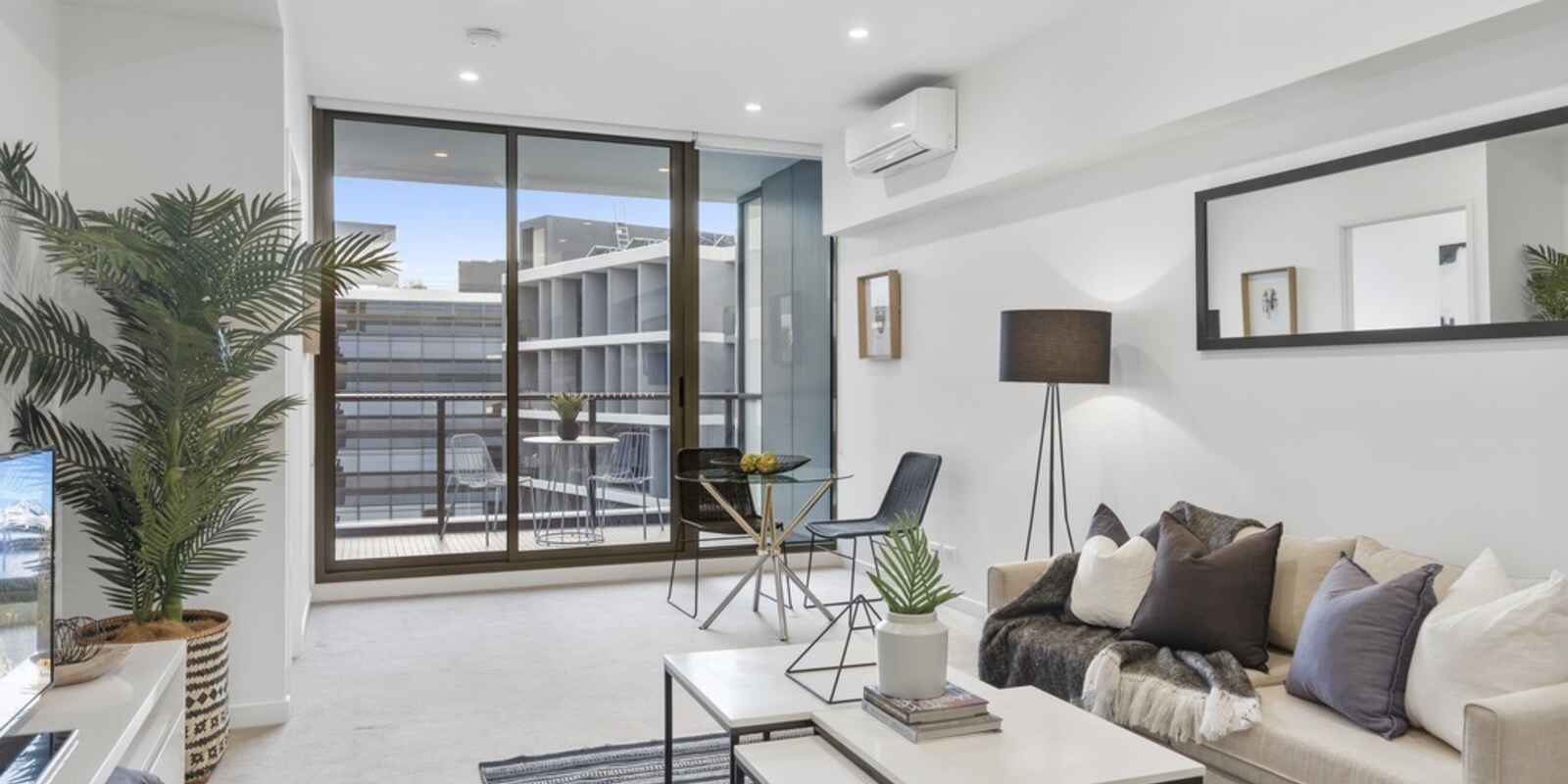 424/850 Bourke Street Waterloo