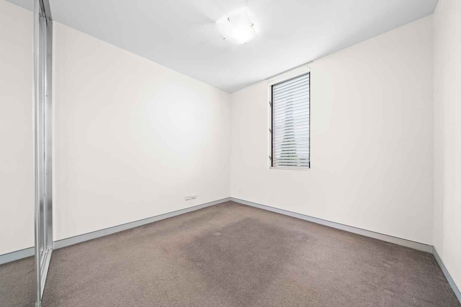 172/5 Queen Street Rosebery